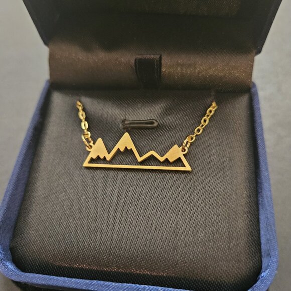 Mountain Ball Cap White & Necklace Gold Combo - Picture 6 of 7